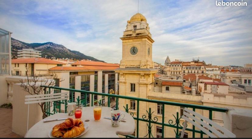 Les Terrasses: Romantic Charm in Central Toulon Apartment Exterior photo